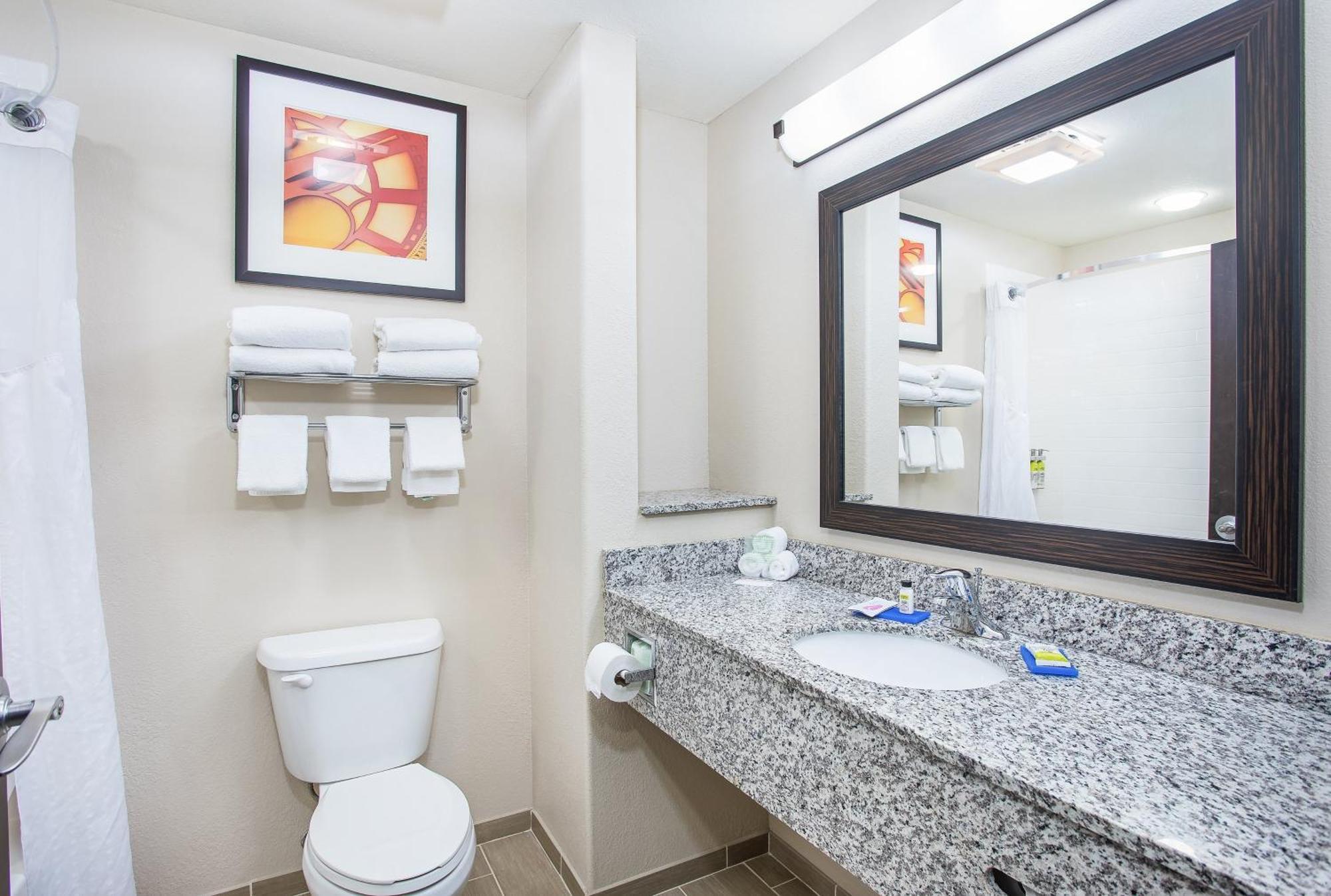 Holiday Inn Express Hotel & Suites Glasgow By Ihg Dış mekan fotoğraf