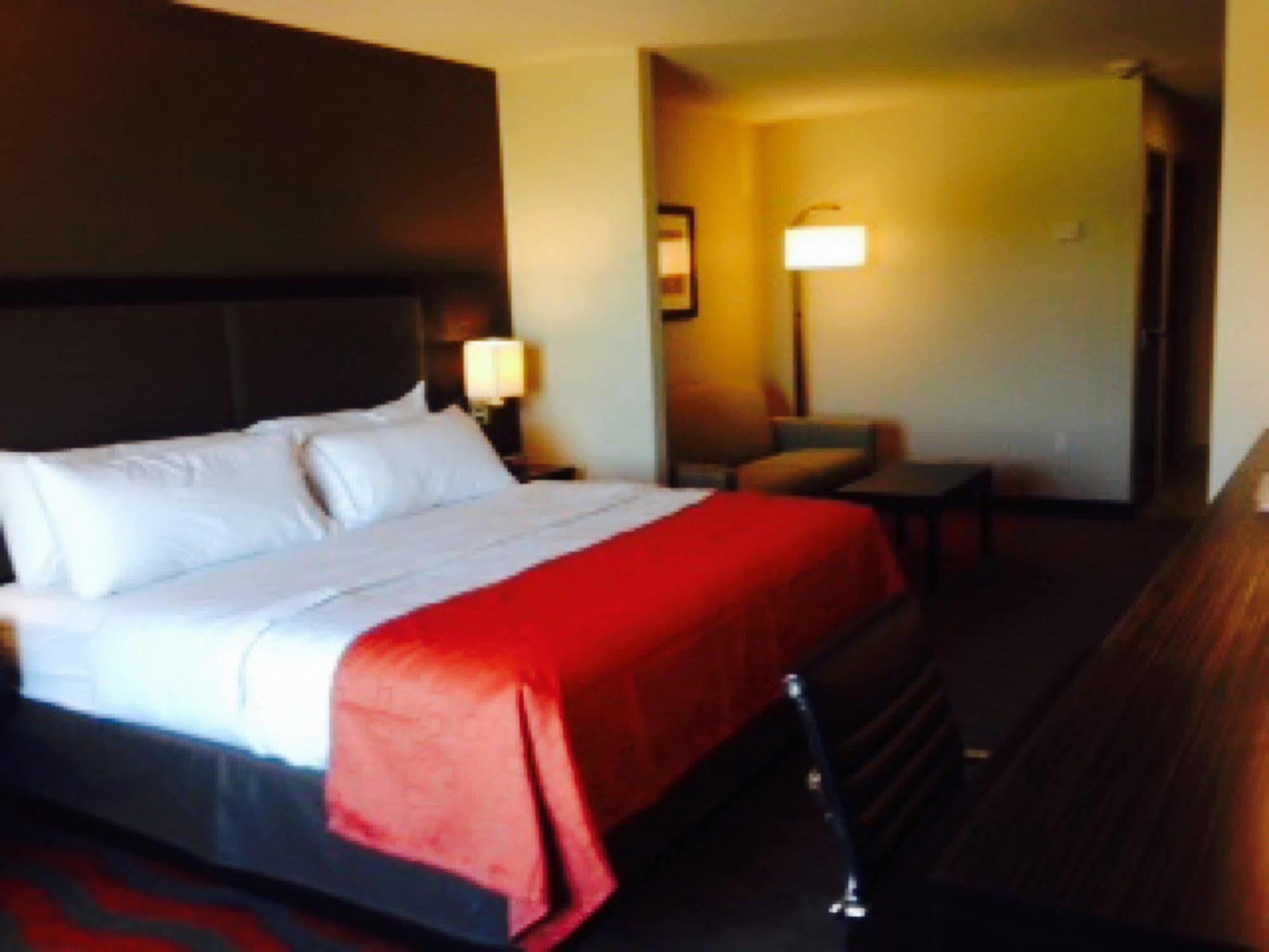 Holiday Inn Express Hotel & Suites Glasgow By Ihg Dış mekan fotoğraf